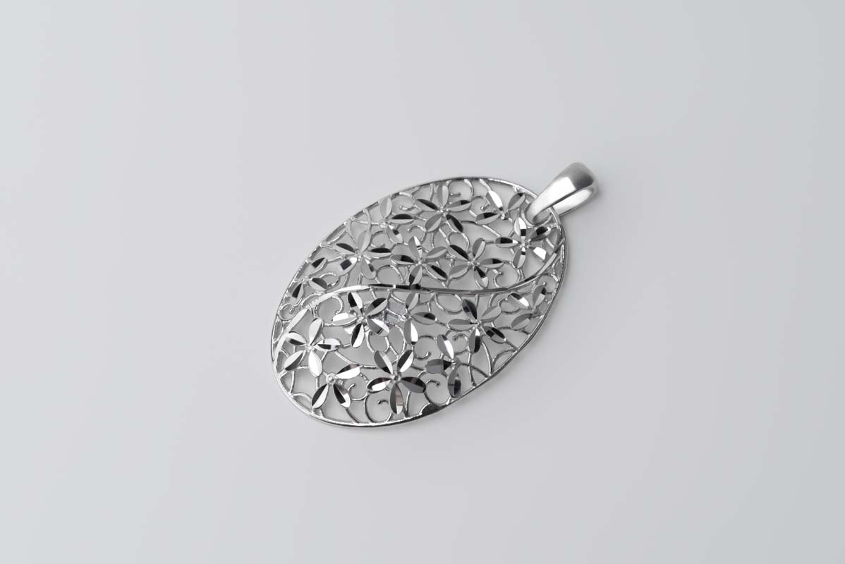 Italian Dainty Silver Flowers Pendant